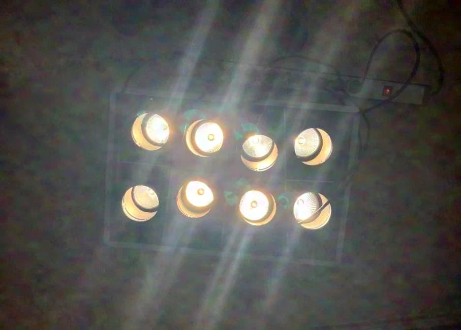 DTS set of 8 PAR30 black 75W in Auer transport box