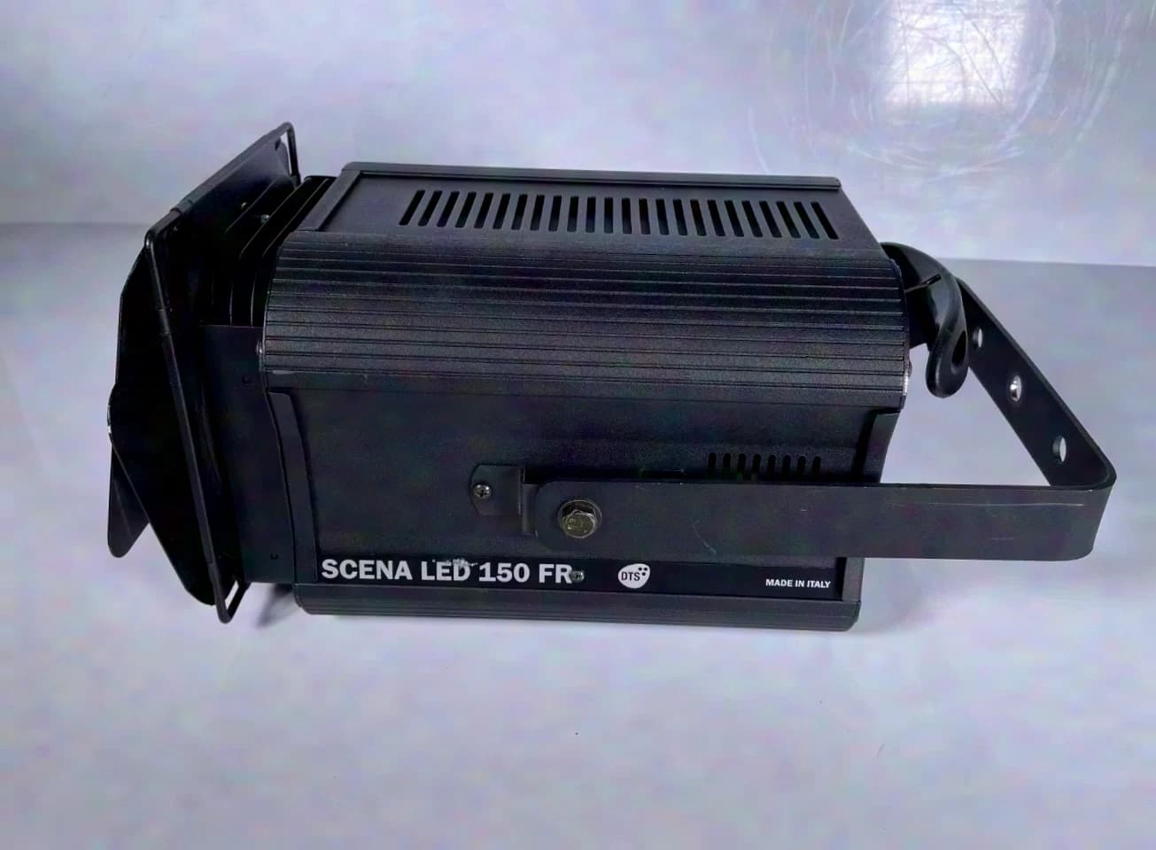 DTS Scena LED 150 FR Black