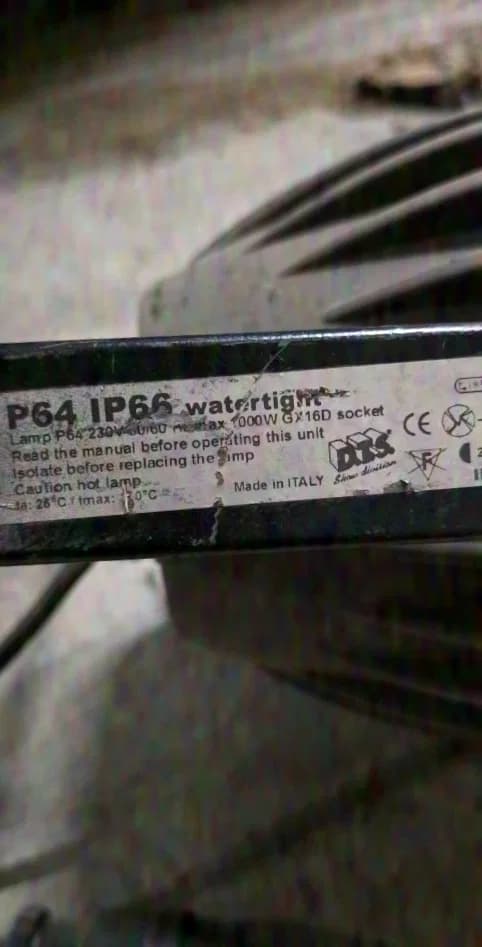 DTS Par 64 spotlight, DTS splash-proof, 1kW Par 64 spotlight, DTS splash-proof, 1kW