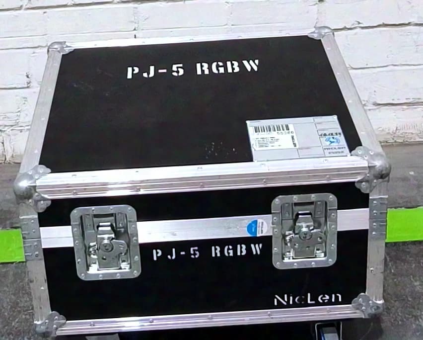 DVT Light PJ-5 RGBW 10°– 45° Active Diffuser