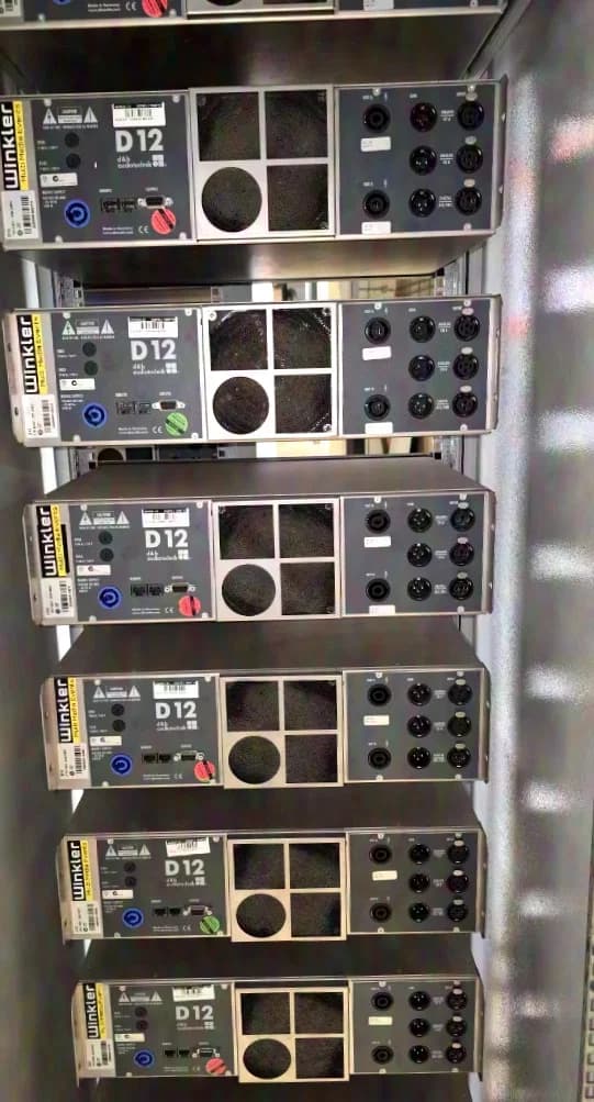 D&B D12