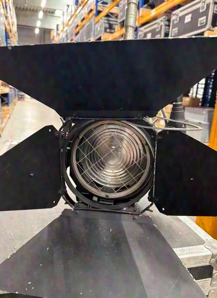 Desisti Leonardo 1kW Fresnel Lens 1000W p.o. Leonardo 1kW Fresnel Lens 1000W p.o.