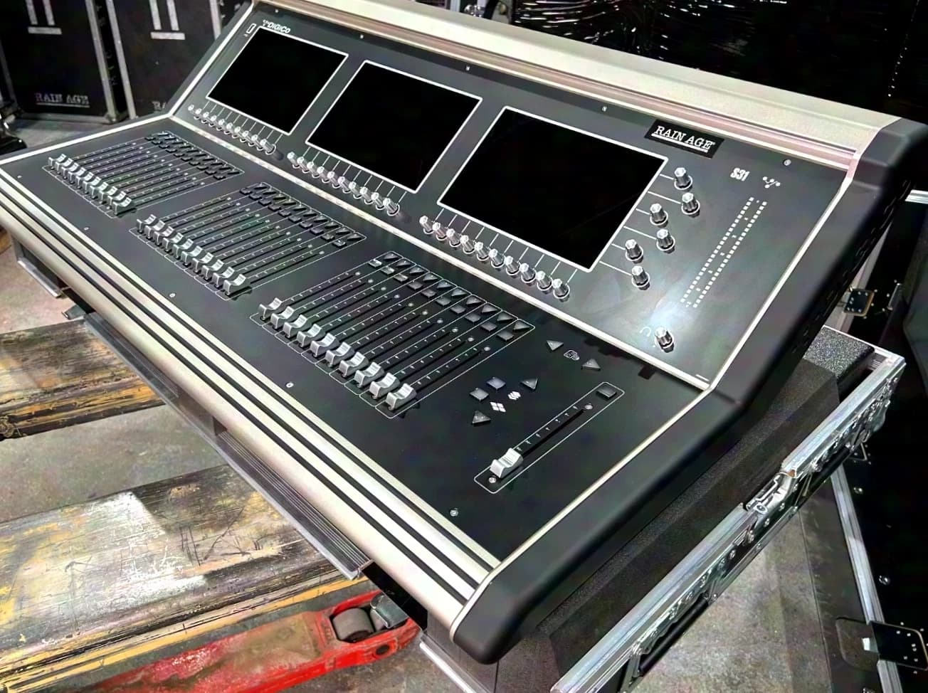 DiGiCo S31 incl. original Case