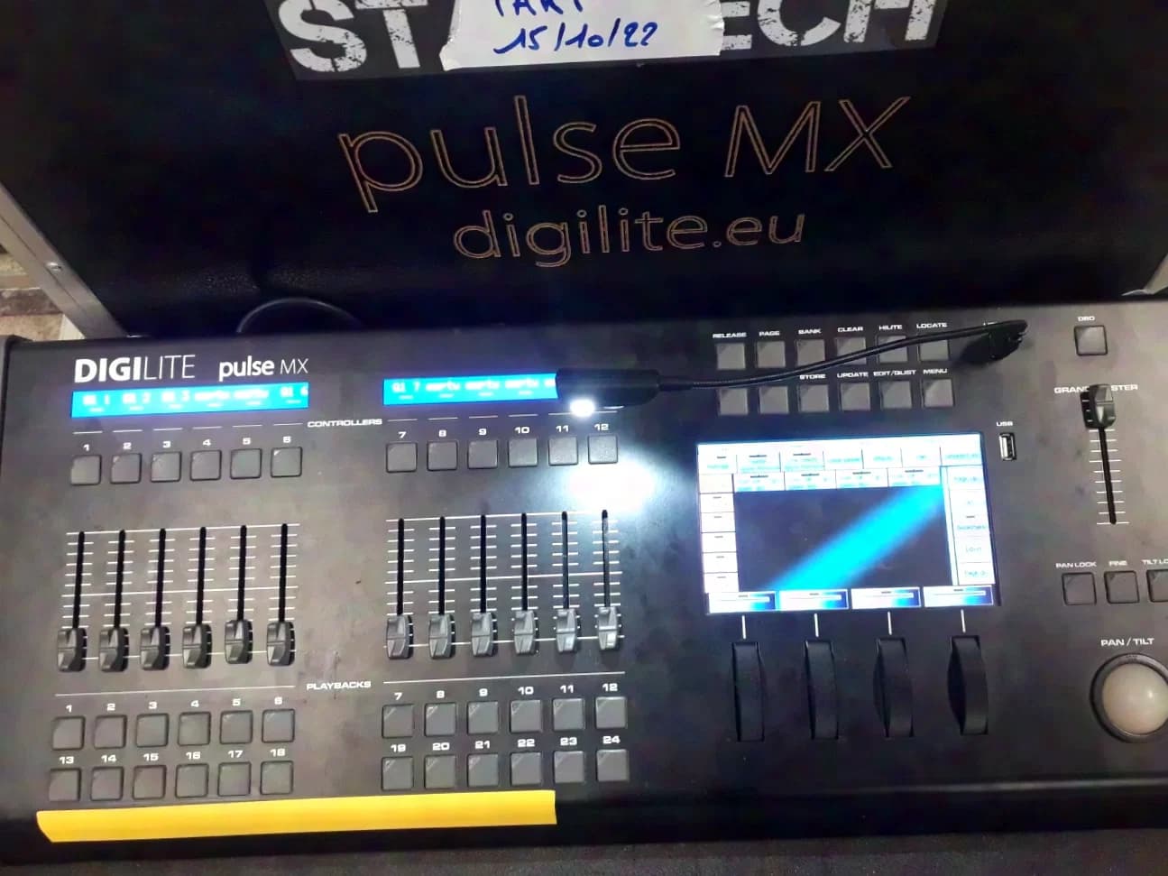 Digilite Pulse mx 3072 Light console