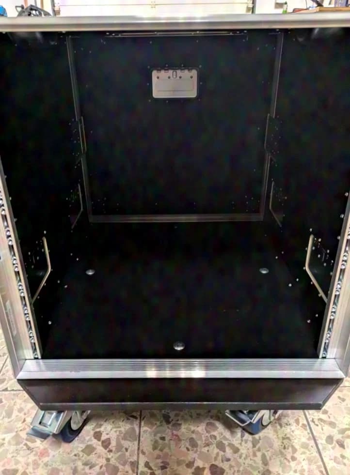 Divers 19-inch DDR 12 HE Korpus 50 (Black) – Rollcase