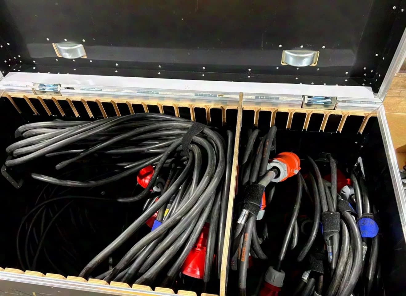 Various CEE 16A cables 05m | CEE 32A cables 05m