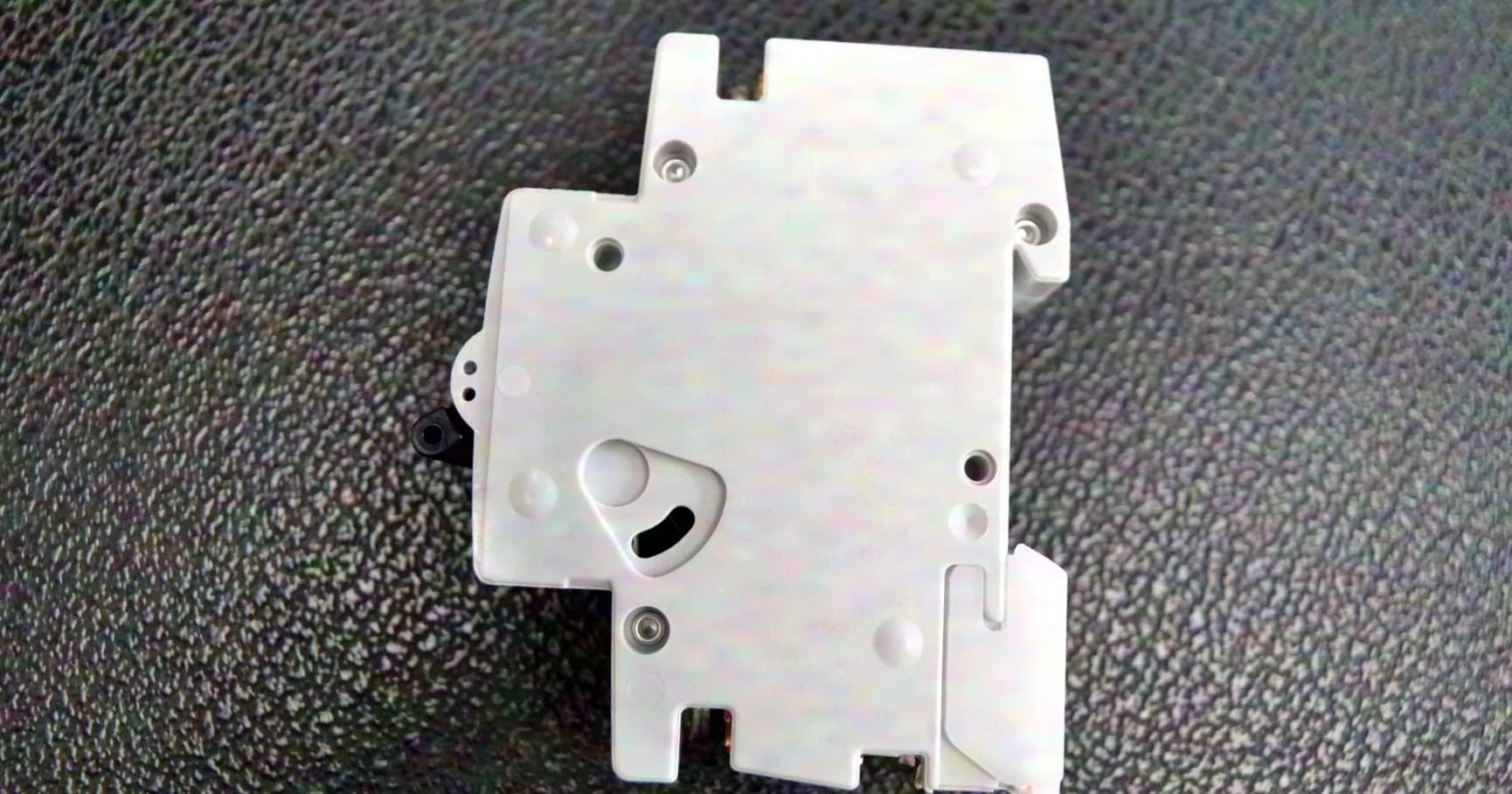 Doepke circuit breaker "Doepke B16" (set of 30)