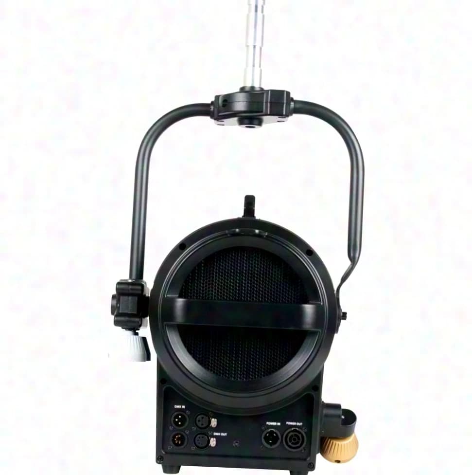 ELATION KL Fresnel 8" CW P.O 11°-57°, 350 W, 5.600 K Demo stock