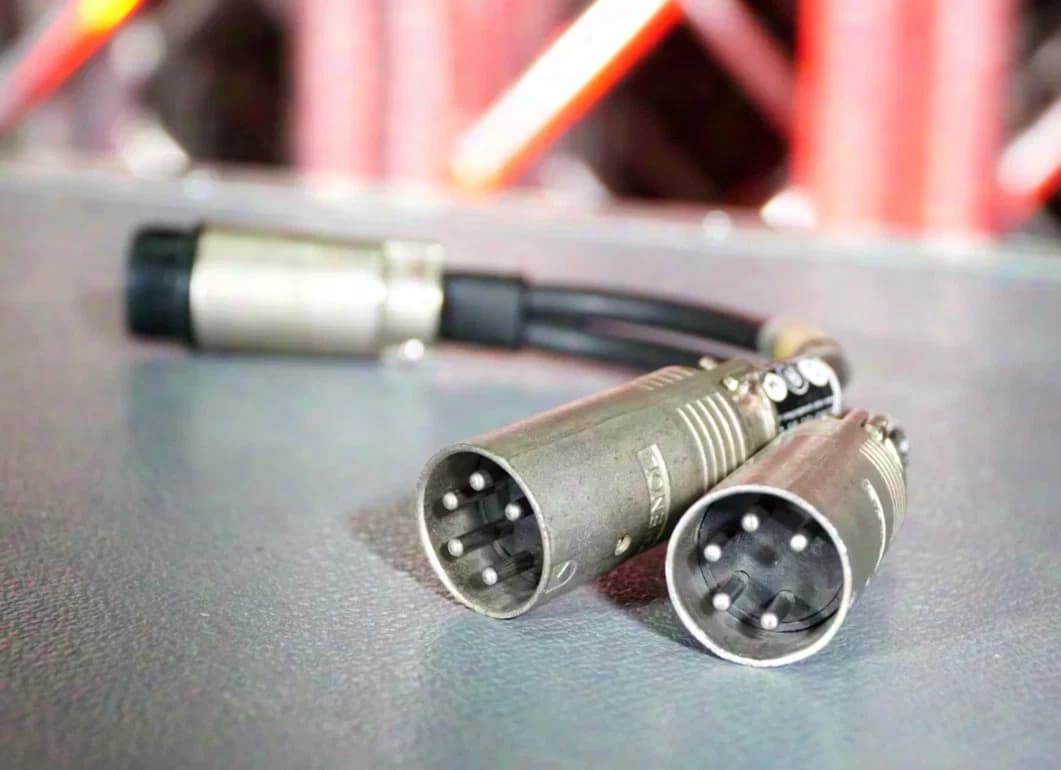 EP5 Y - Cable