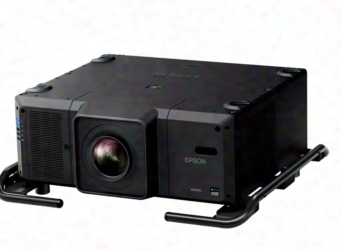 EPSON EB-L25000U 25,000 lumens ideal for large halls/ public viewing (WM2022)