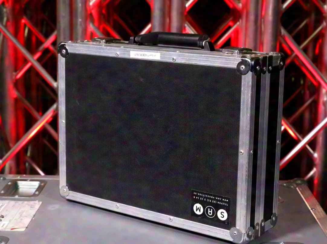 E:Cue Faderunit + Butler incl. accessories