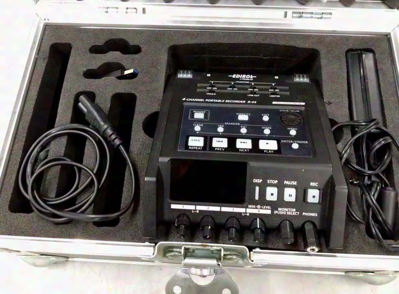 Edirol by Roland R-44 Field-recorder