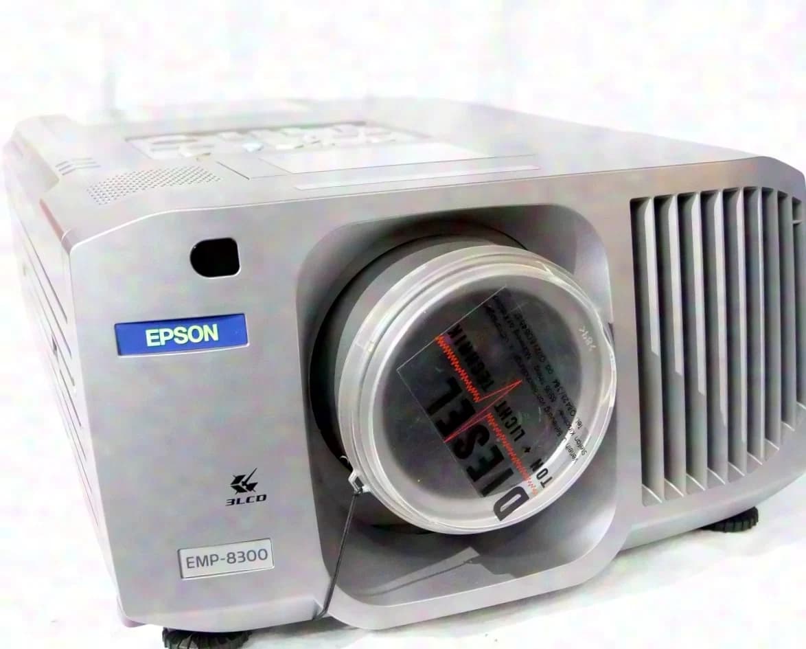 Epson LCD Projector "EPSON EMP-8300" incl. 2x Lenses, Case & Accessories