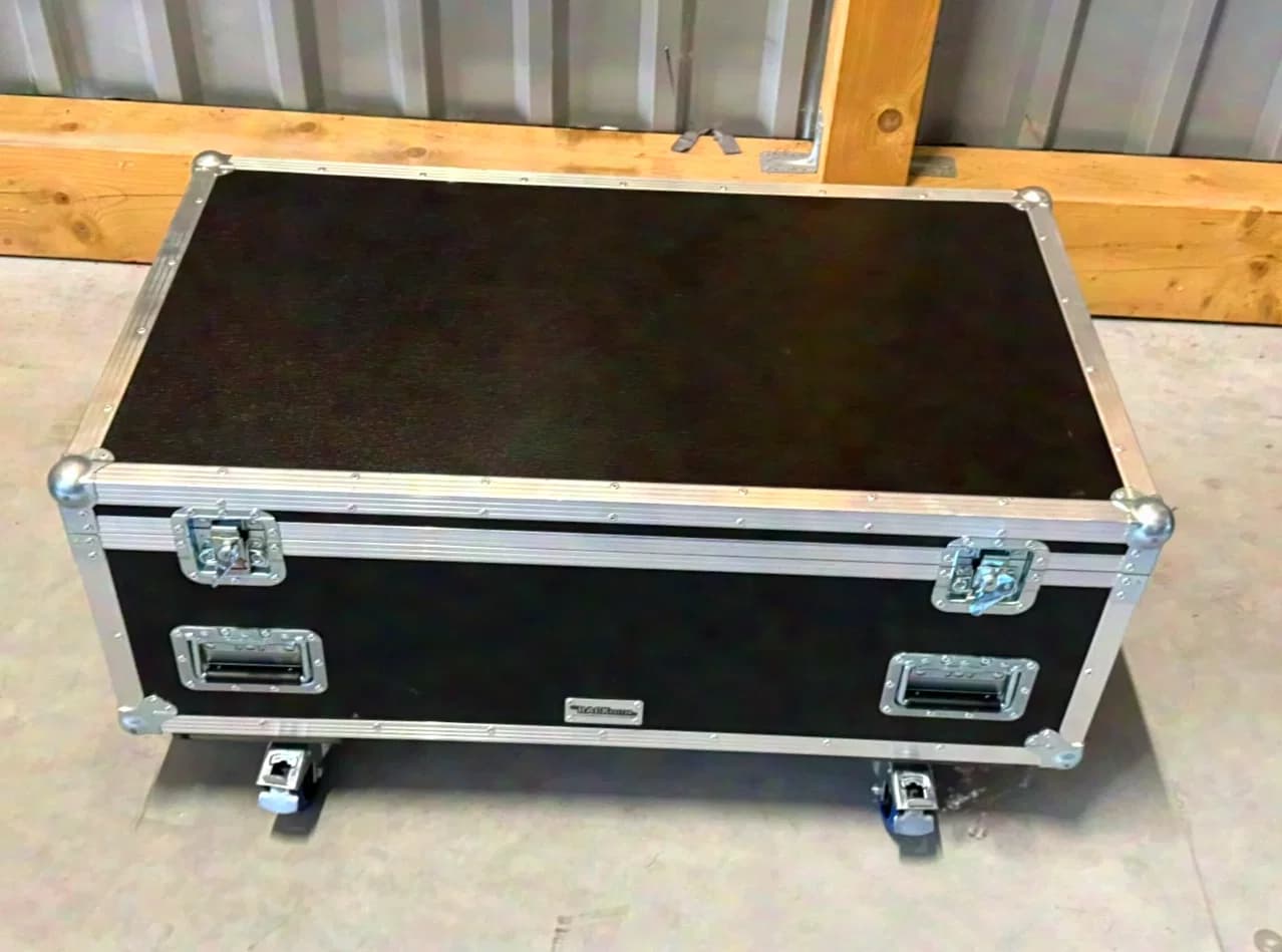 Eurolite LED Bar 8 Swing QCL Bar - Set incl. Case