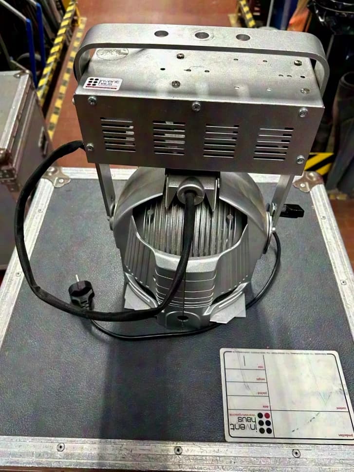 Eurolite Multipar ML-56 CDM 4200 K silver, daylight (43x Multilens; 13x Zoom)