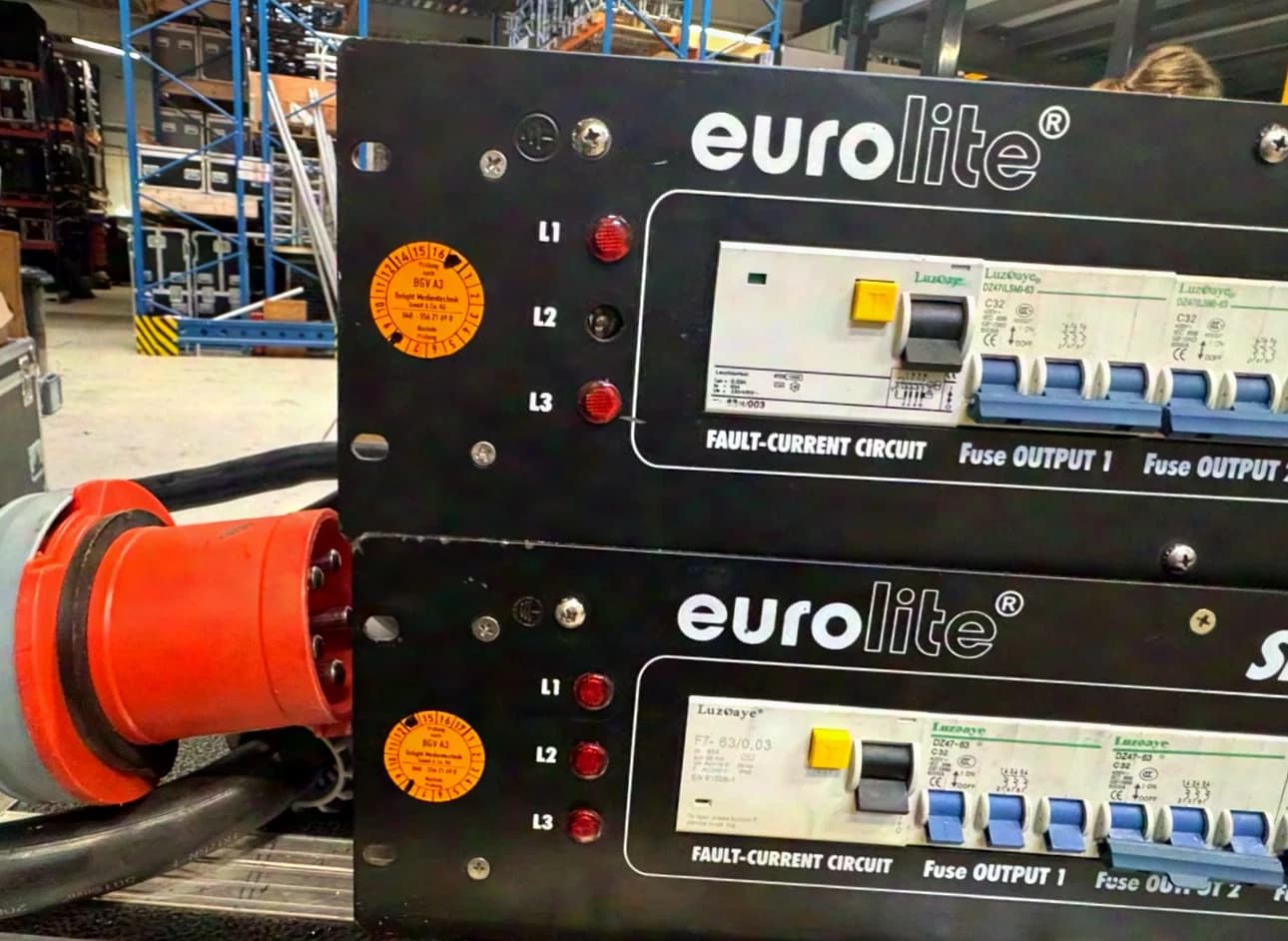 Eurolite | SB-1200B power distributor, 19'', 3HE, IN: CEE 63A, OUT: 2x CEE 32A, 2x CEE 16A, RCD switch