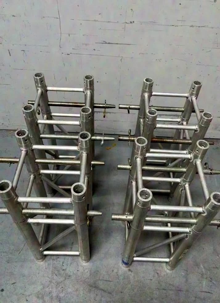 Eurotruss FD34 special part for bolt mounting of a sleeve block (4 pieces)
