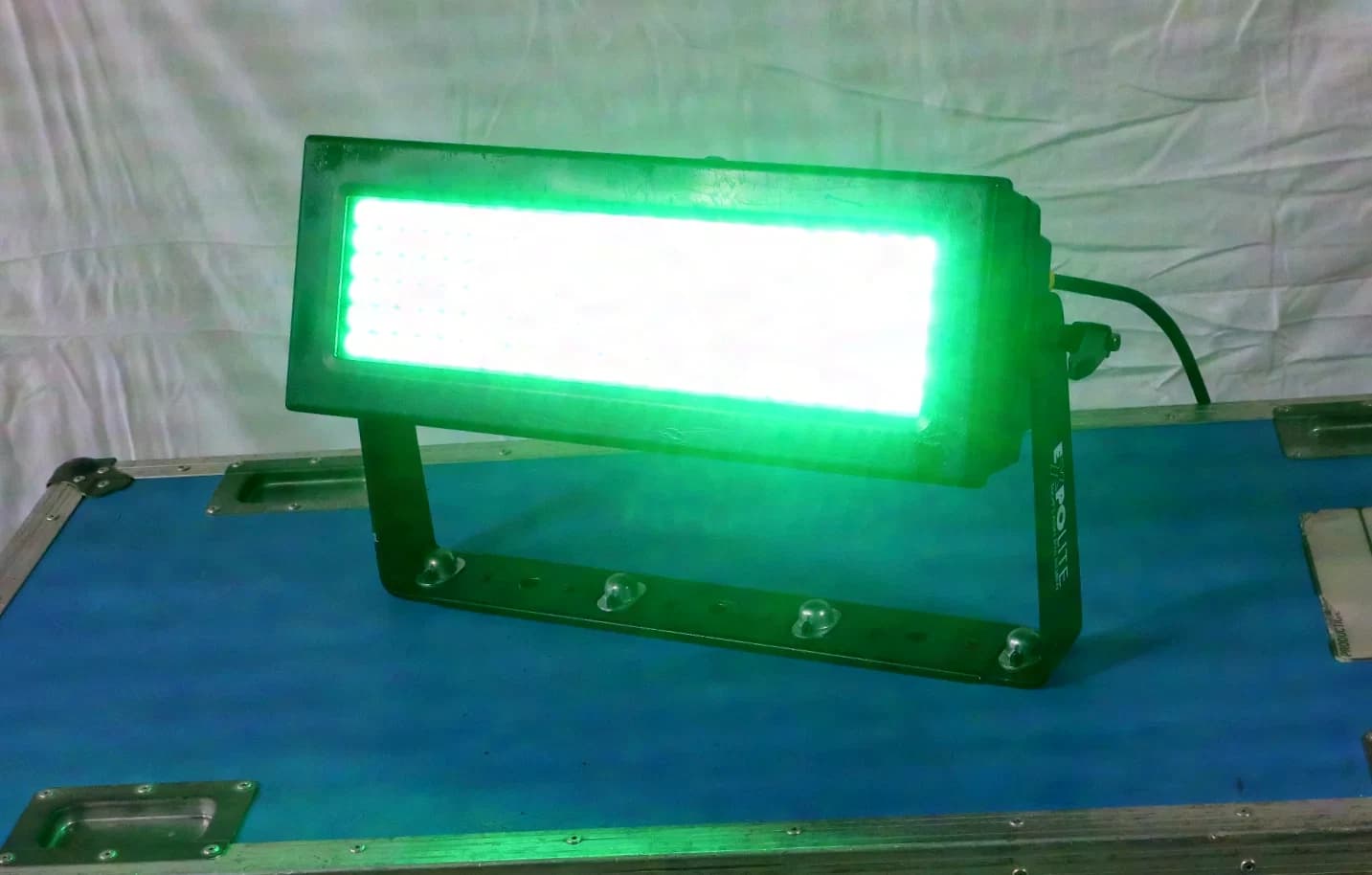 ExpoLite TourFlash Pro LED floodlight/strobe (144x 10W RGBW, IP65)