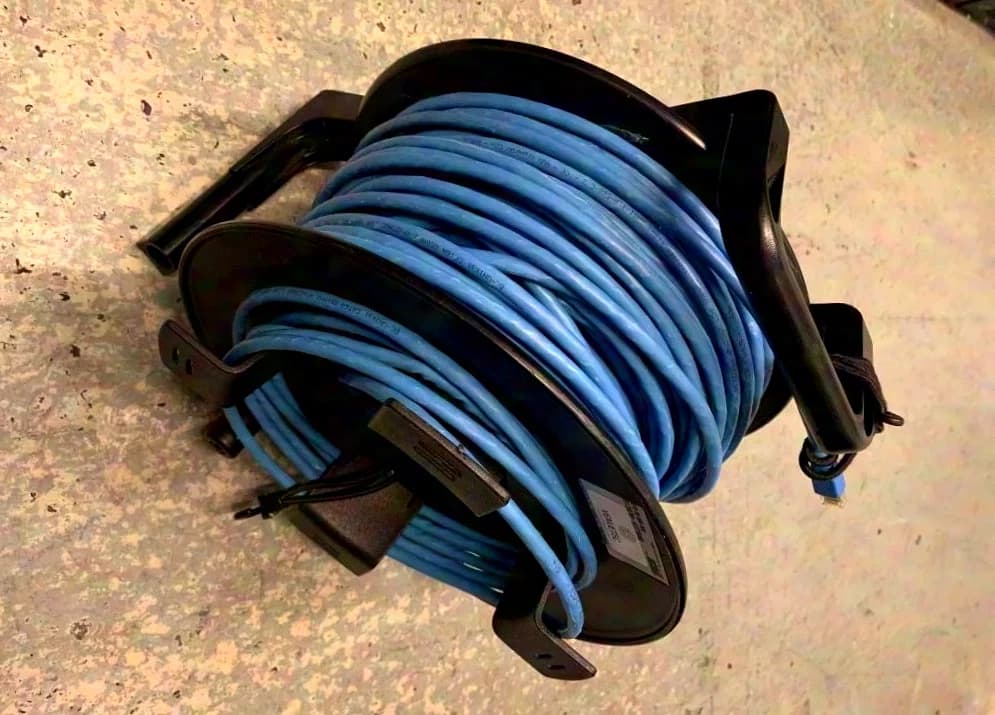 Extron DVI - CAT5 converter set Extron DTP DVI 330 Rx and DTP DVI 300 Tx CAT to DVI converter, 51 m cable reel