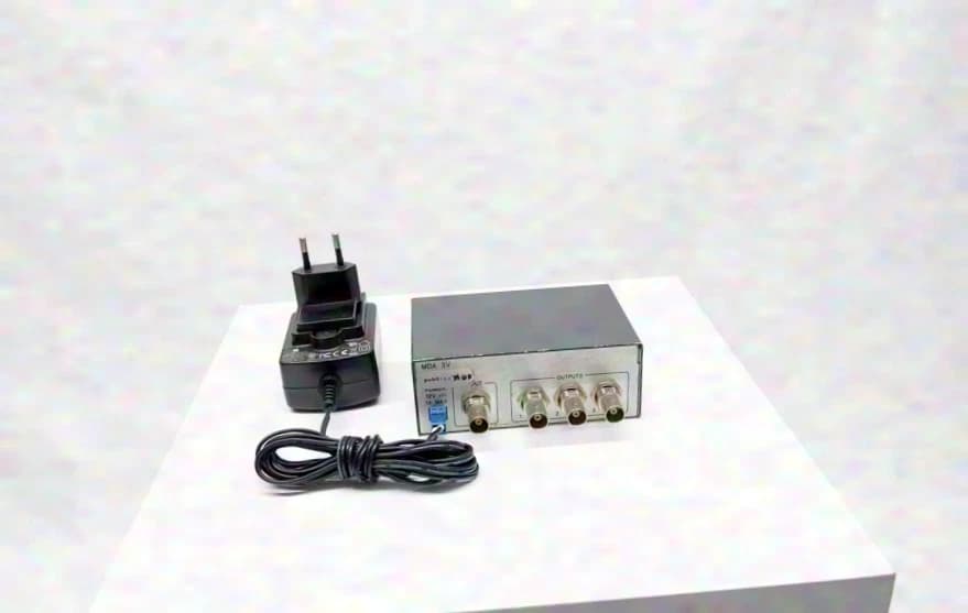 Extron | MDA 3V | Composite video mini distribution amplifier with three outputs