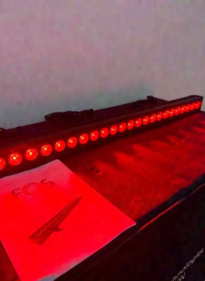 FOS Technologies FOS Bar 24 x 4 Watt IP65 weather-protected outdoor LED bar with 24 4in1 RGBW LEDs