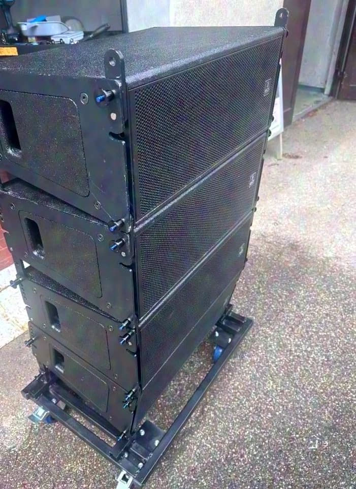 Fos Ihos dilos line array and subs Fos Ihos dilos line array and subs