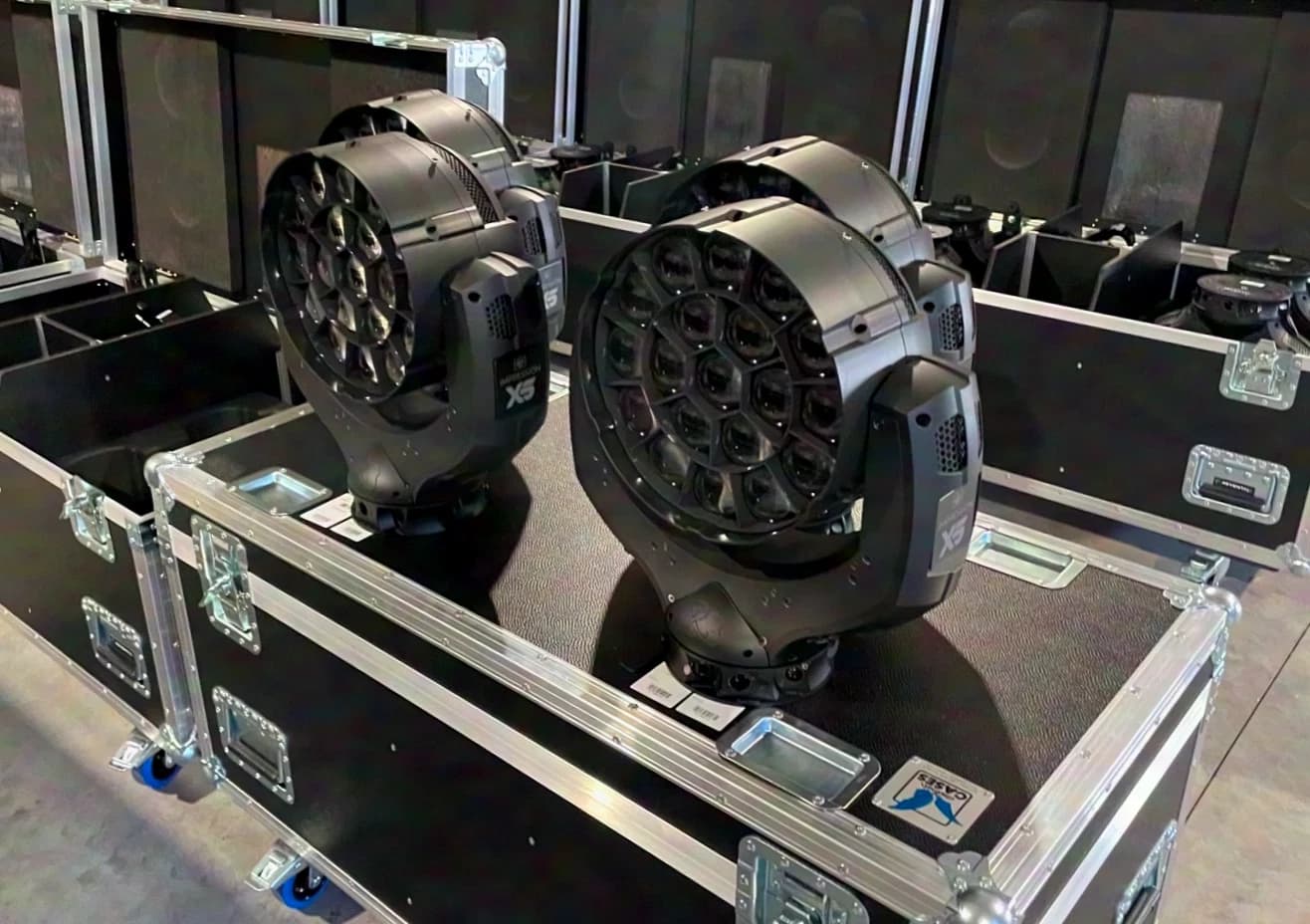 GLP Impression X5 optionally available in a 4-unit Amptown case