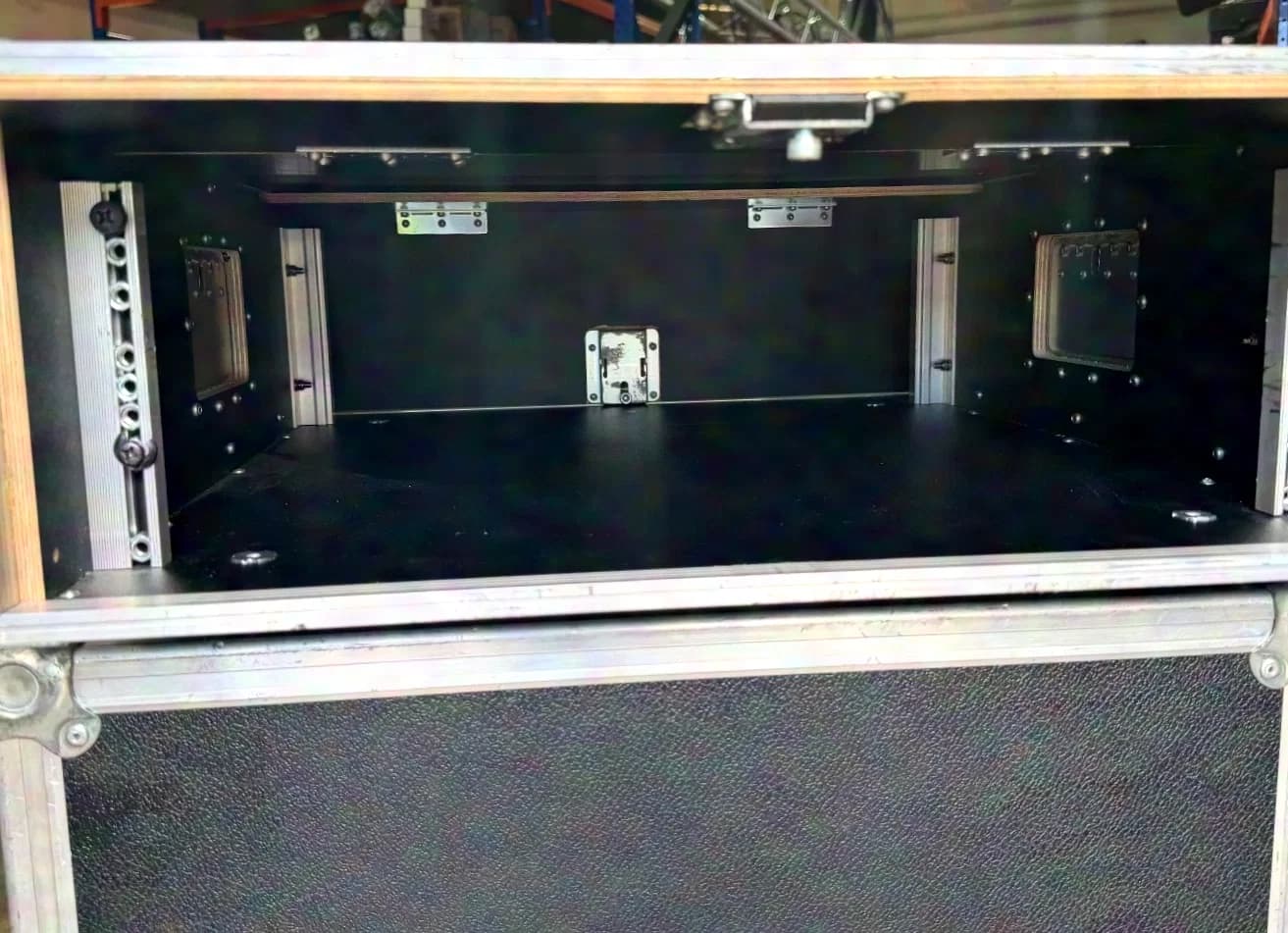 GT-Case Slide Door 3 HE L-Acoustics LA8 or Other Amps 1 Piece