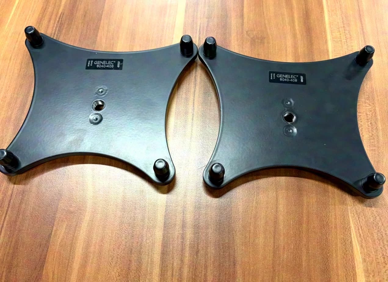Genelec 8040B Stand Plate Iso-Pod (Genelec Z8040-408) pair