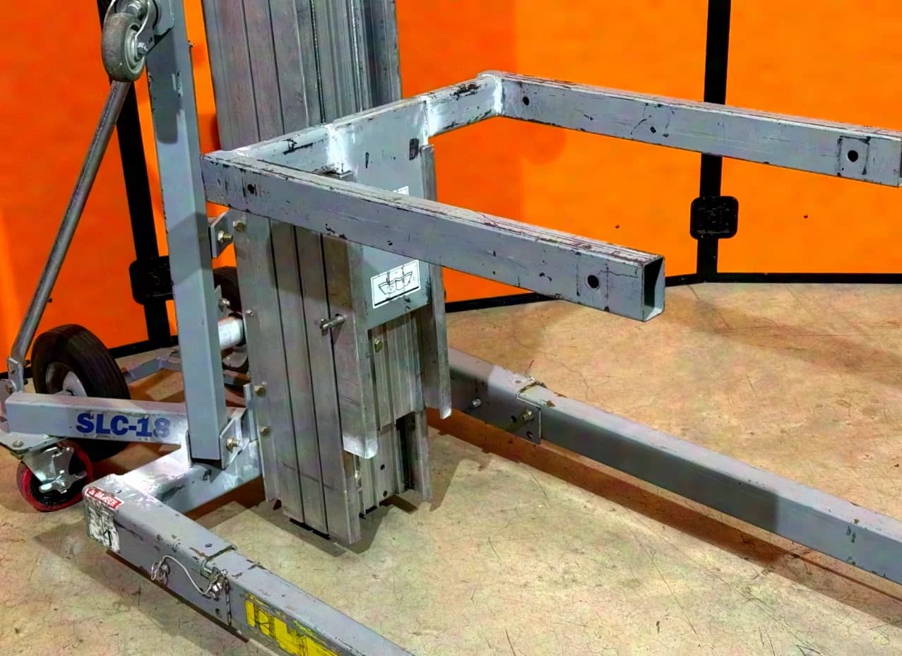 Genie SLC-18 Assembly Lift Truss Lift