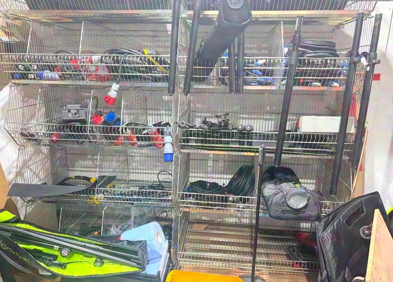 Wire mesh baskets for cables Cable rack 96 x 70 x 48 cm | dismantlable