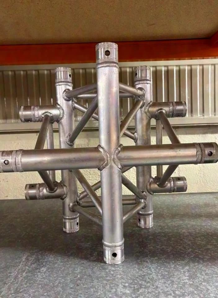Global Truss F33 C41 Truss Cross