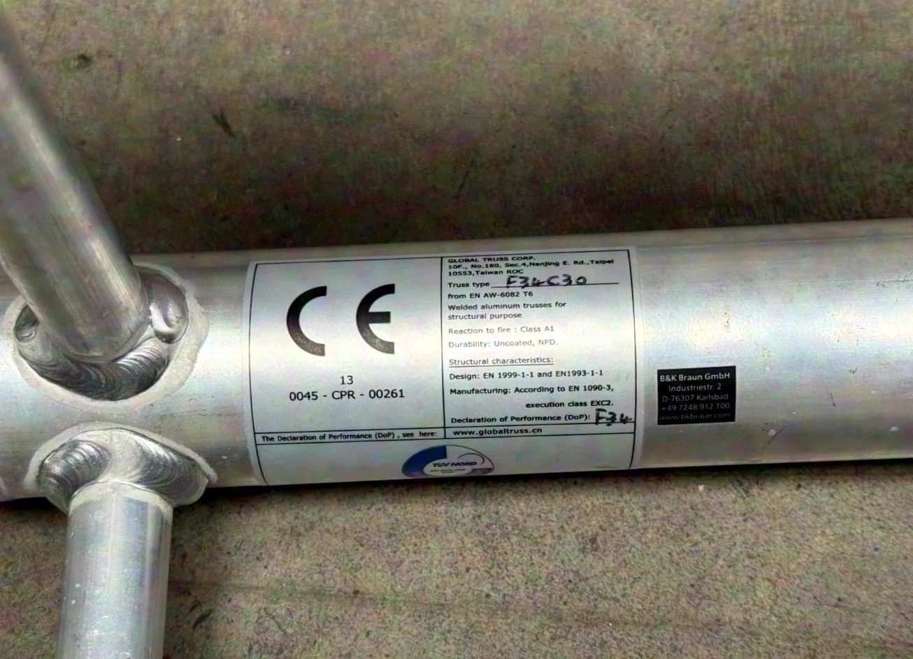 Global Truss F34 C30 90° 3-Way Corner | 0.5m | Silver