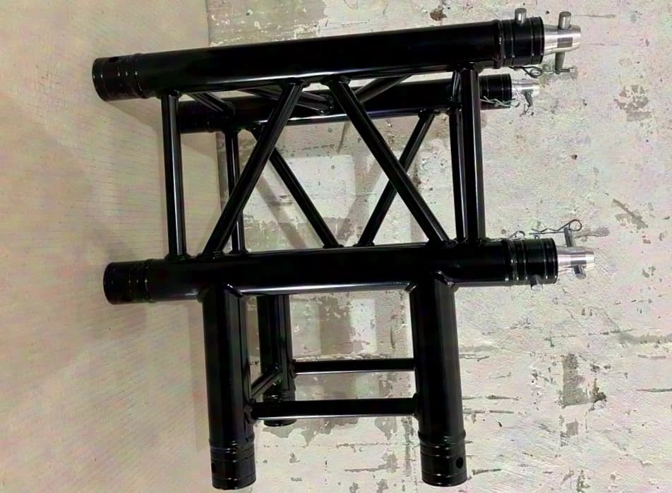 Global Truss F34 T-piece black