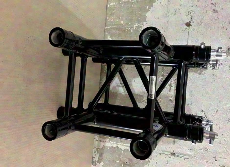 Global Truss F34 T-piece black