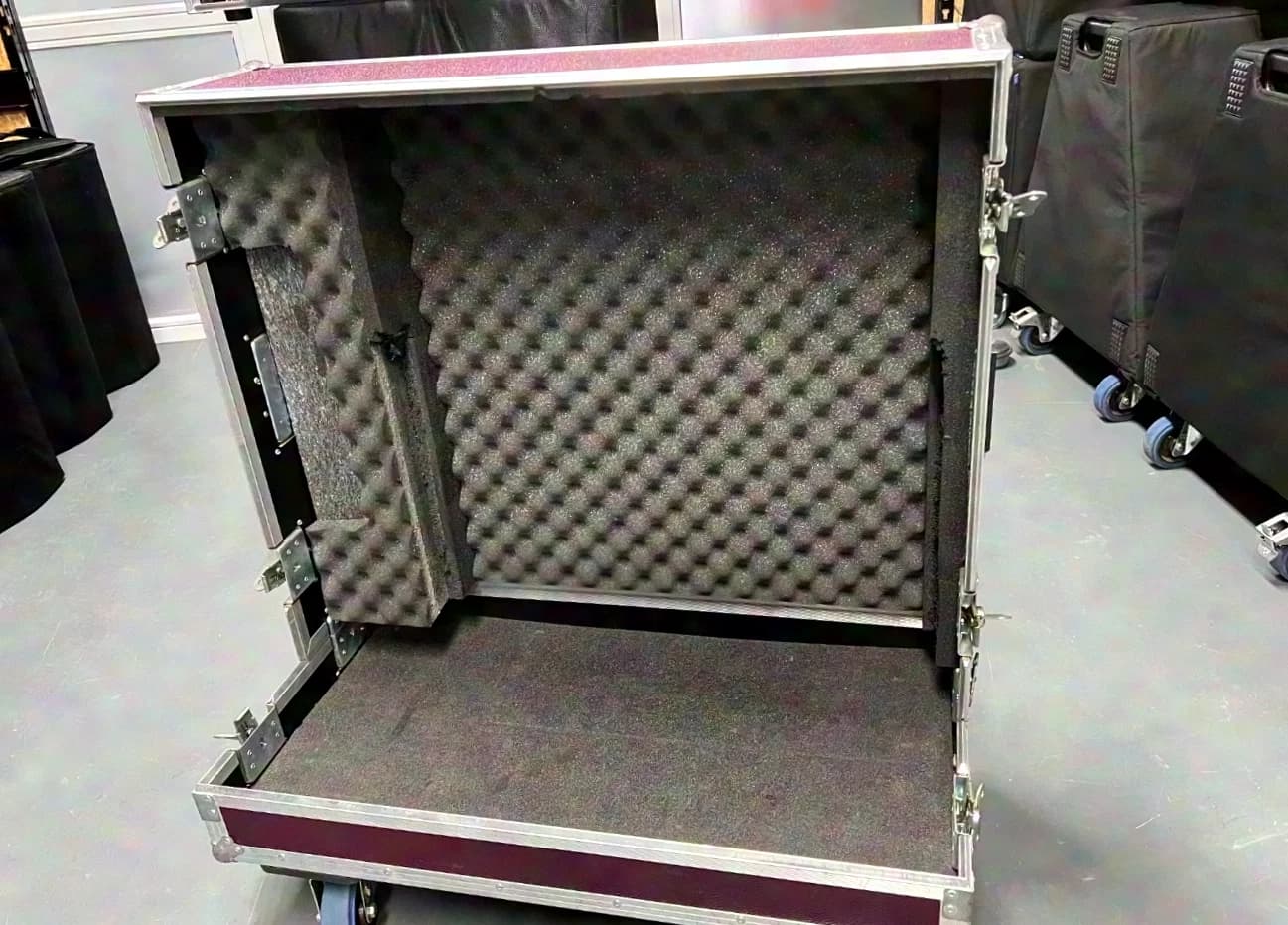 GrandMA 2 Commandwing OnPC & 4-Port Node Tourcase without Faderwing