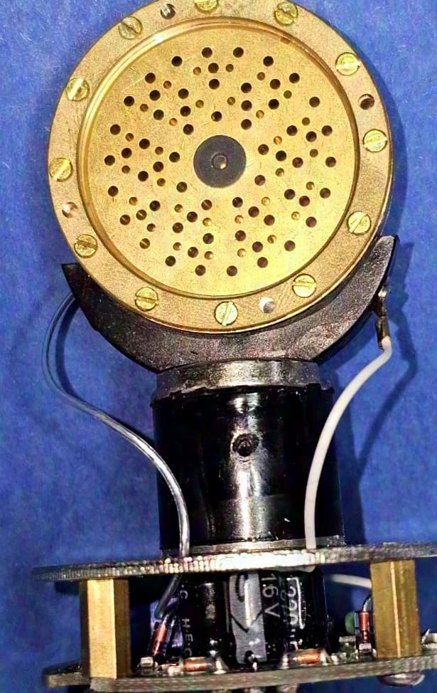 Large-diaphragm Microphone Large-diaphragm Microphone with K47 Capsule Cardioid K47 Capsule