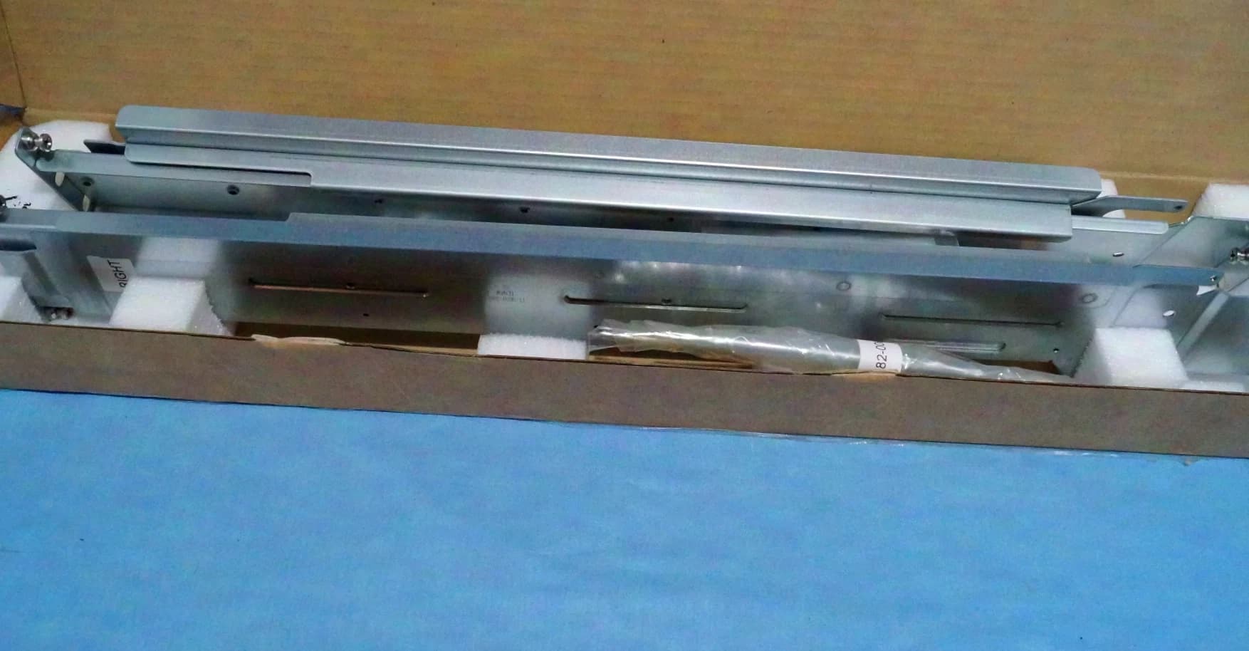 HP Rack Mount Kit Shelf Long Square 25“ - 36“ HP, new, OVP