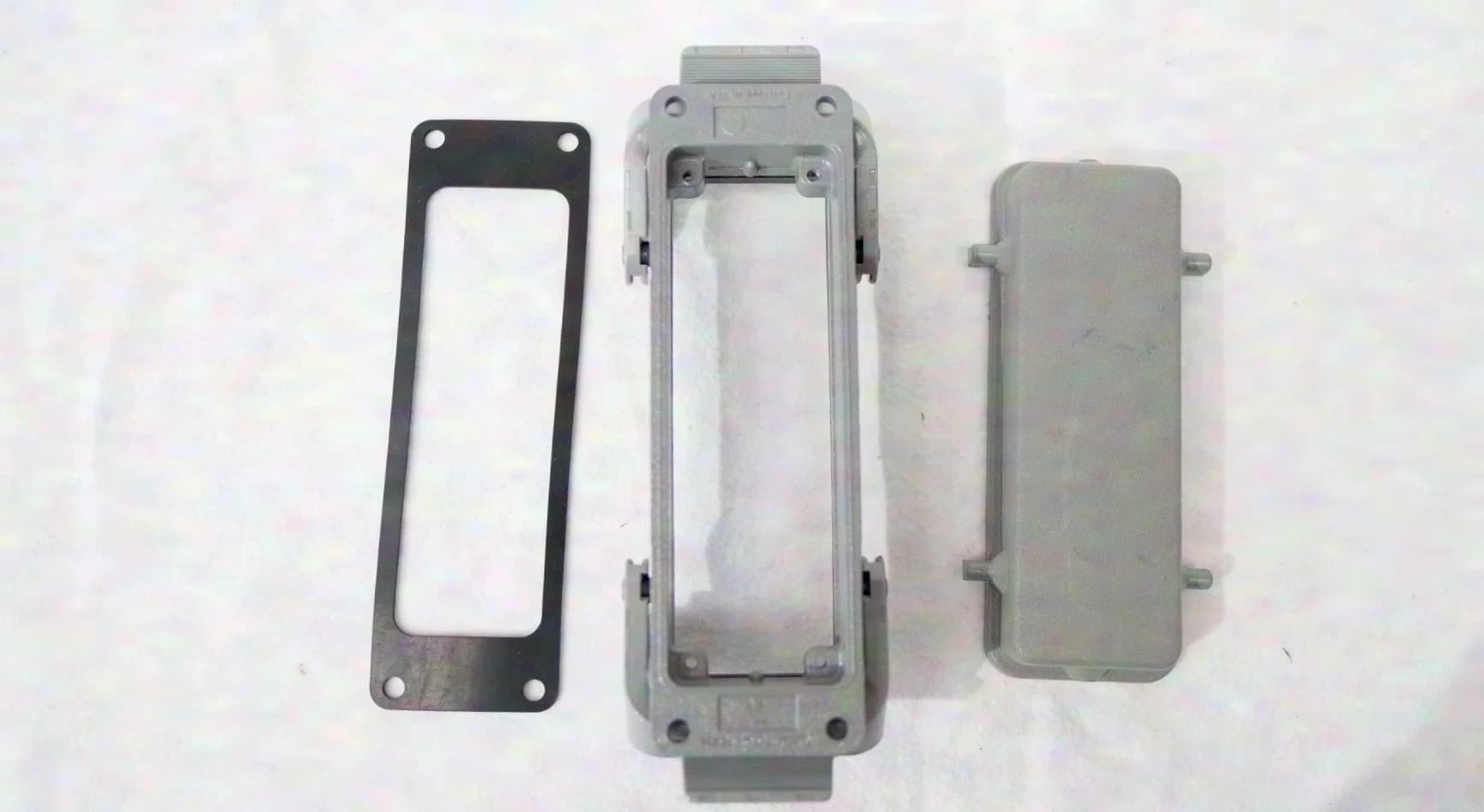 Harting Housing 24/64/108-pole with Lid (Set of 8)