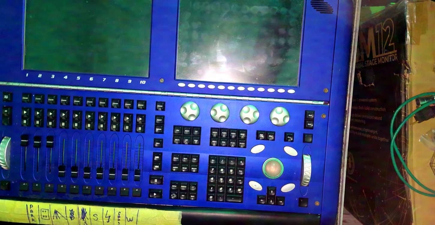 High End Systems Whole Hog III + DP2000