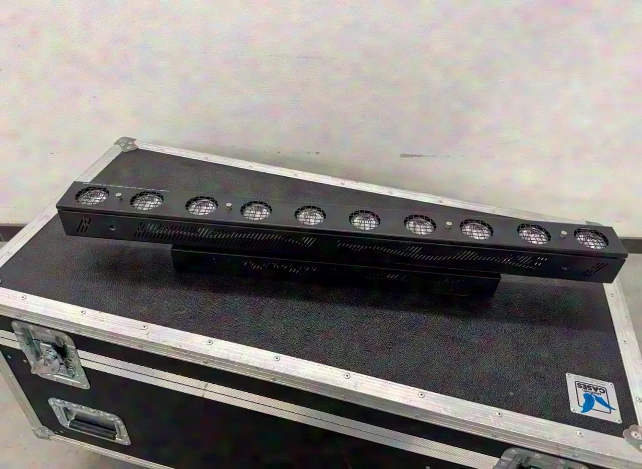 Ignition Ignition Strip Blinder X Bar, 10xGU10 lamps, DMX512, 1/2/5/10 channels