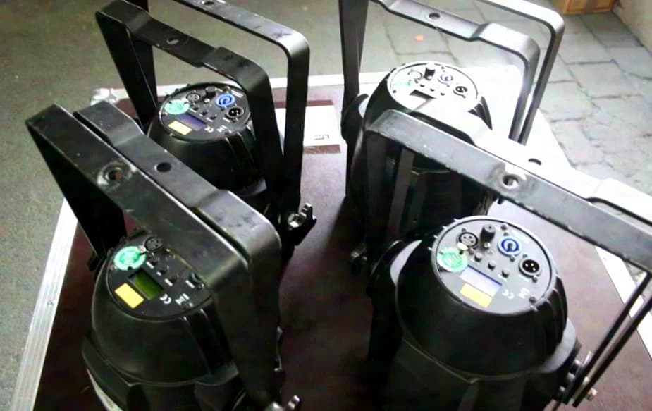 Ignition complete set of 8 RGB LED spotlights with zoom function