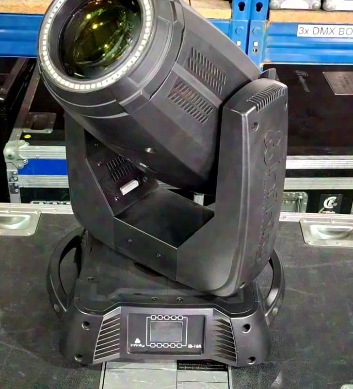 Infinity IB-16R Hybrid Movinglight 2x in Dual Case