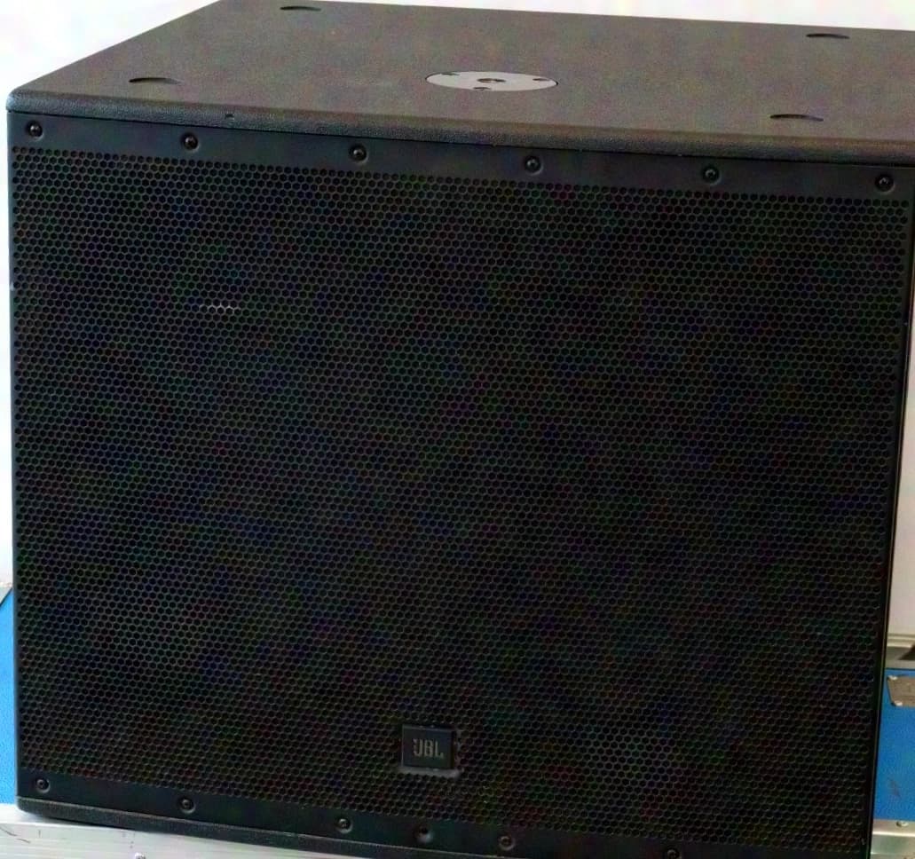 JBL EON 618 (18“ Subwoofer, active)