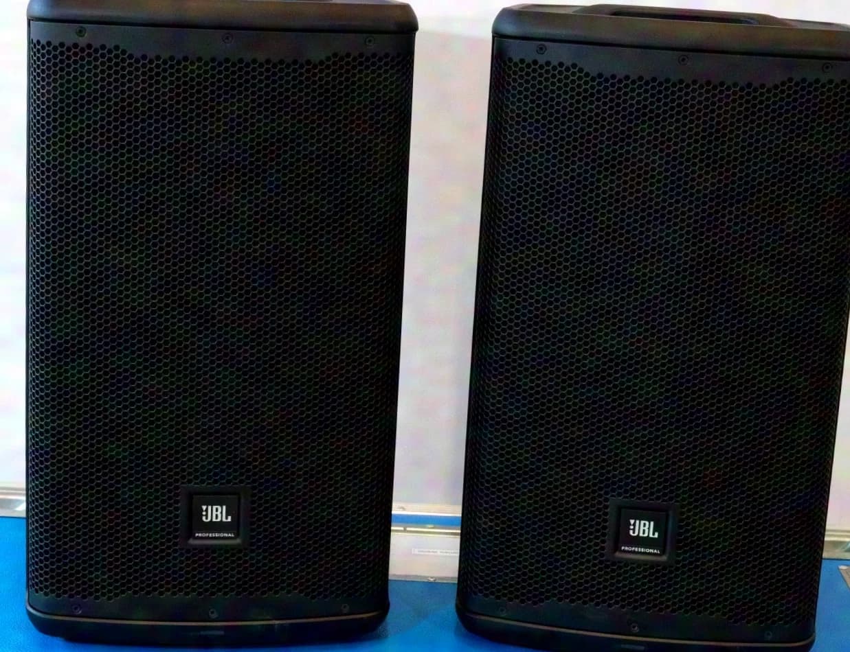 JBL EON 710 (2-piece set, 10" top, active)