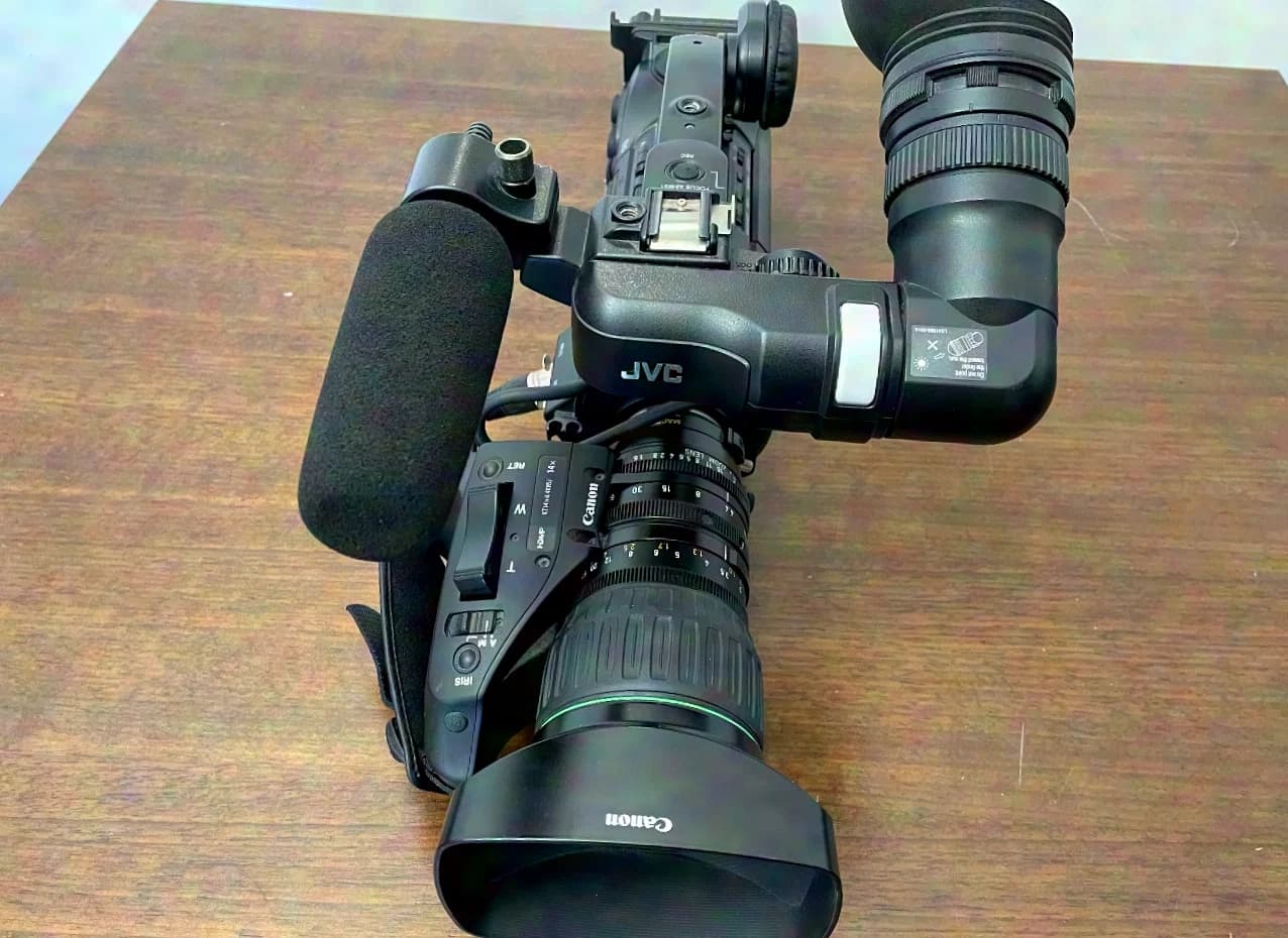 JVC GY-HM750 - 1/3" Camcorder/HD-SDI Camera