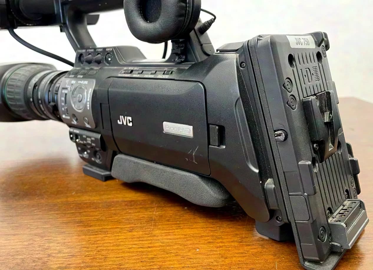 JVC GY-HM750 - 1/3" Camcorder/HD-SDI Camera