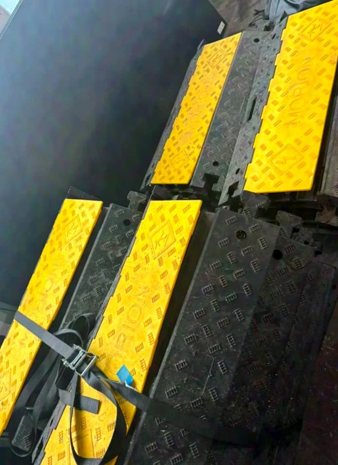 Defender heavy-duty cable ramp