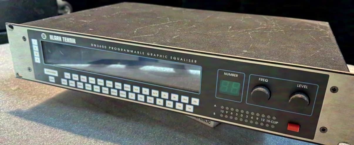 Klark Teknik DN3600 2x 30Band EQ Digital, 2-HE, Symm