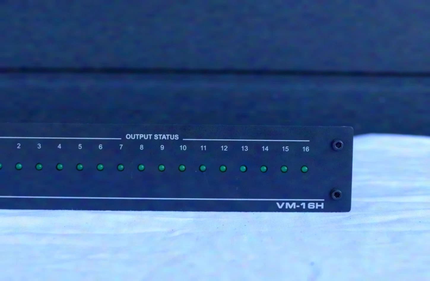 Kramer VP-3 1:3 VGA Distributor